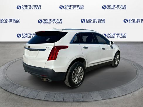 Used 2018 Cadillac XT5 Luxury w/ Driver Awareness Package AWD/4WD image 7