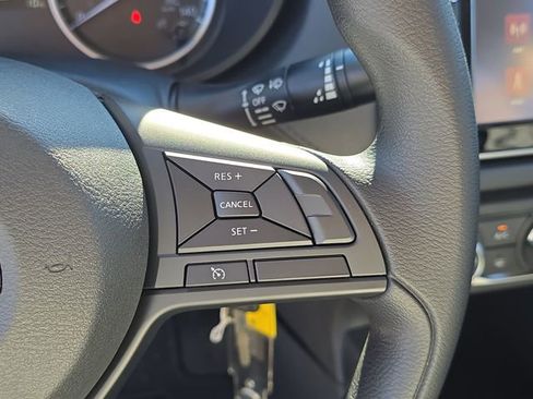 New 2025 Nissan Versa S w/ Trunk Package FWD image 32