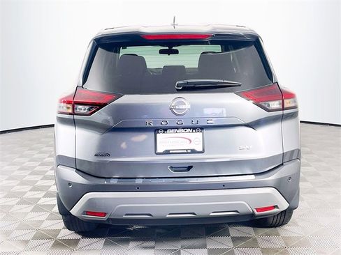Used 2023 Nissan Rogue SV image 7