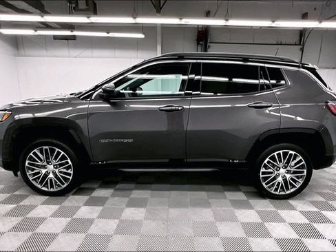 Used 2024 Jeep Compass Limited w/ Elite Group AWD/4WD image 14