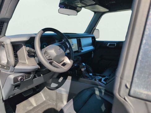 New 2025 Ford Bronco Badlands w/ Sasquatch Package image 8