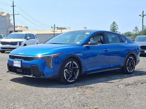 Certified 2025 Kia K4 EX w/ GT-Line Premium Package FWD image 3