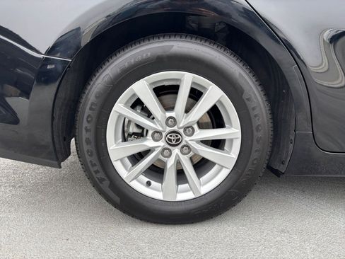 Used 2025 Toyota Camry LE image 28