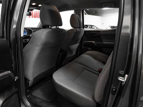 Used 2020 Toyota Tacoma SR5 RWD image 35