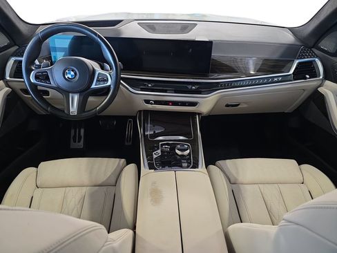 Used 2024 BMW X7 xDrive40i w/ Executive Package AWD/4WD image 10