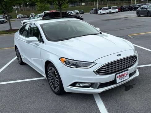 Used 2018 Ford Fusion Titanium AWD/4WD image 2