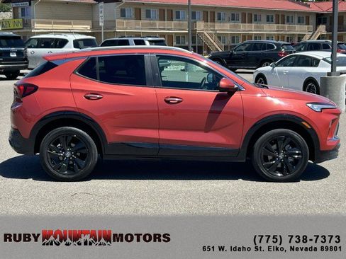 Used 2024 Buick Encore GX Sport Touring AWD/4WD image 8