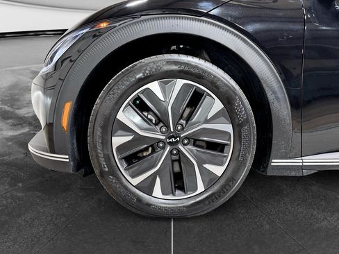 Used 2024 Kia EV6 Light AWD/4WD image 33