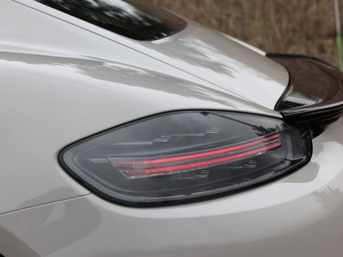 Used 2025 Porsche 718 Cayman image 21