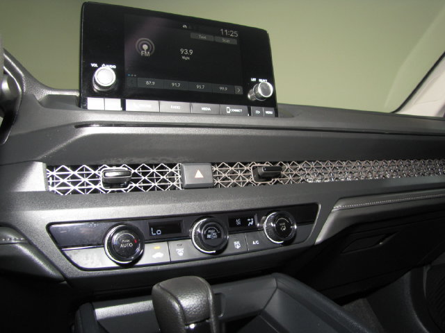 Certified 2025 Honda Accord LX image 33