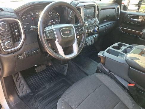 Used 2022 GMC Sierra 3500 SLE w/ SLE Convenience Package AWD/4WD image 12