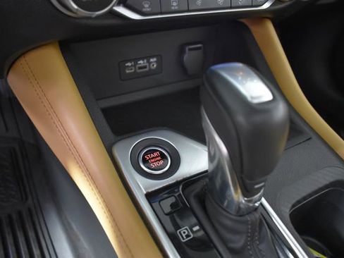 Certified 2023 Nissan Sentra SV w/ SV Premium Package FWD image 18