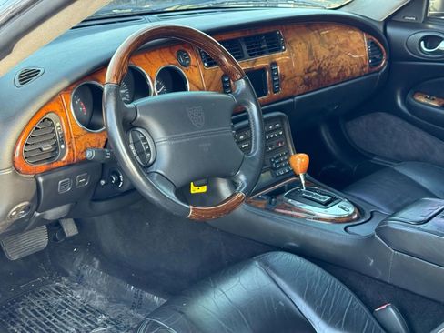 Used 2004 Jaguar XK8 Convertible RWD image 26