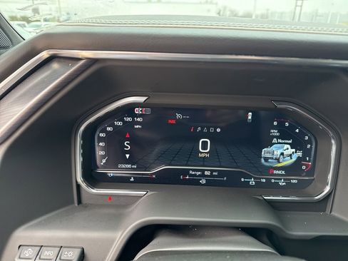 Used 2024 GMC Sierra 2500 Denali Ultimate image 18