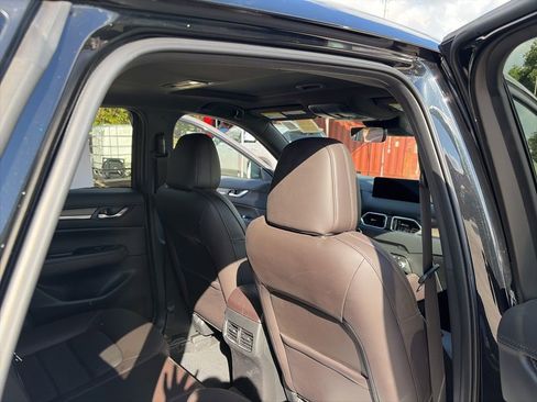 Used 2022 MAZDA CX-5 Signature image 11