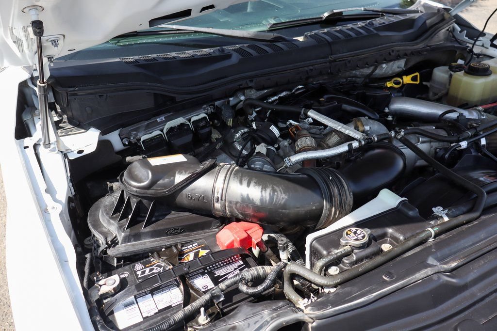 Used 2019 Ford F250 XL w/ Power Equipment Group AWD/4WD image 11