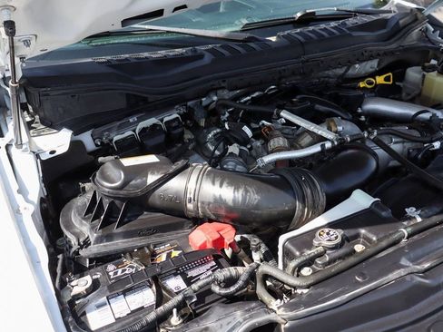 Used 2019 Ford F250 XL w/ Power Equipment Group AWD/4WD image 11
