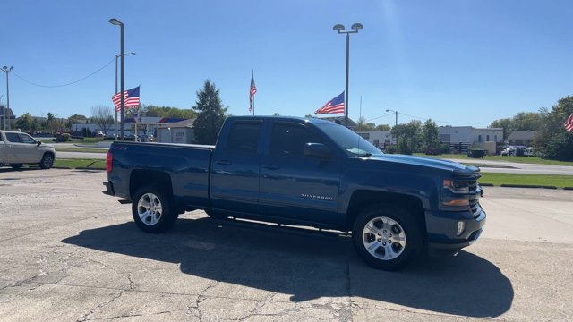 Used 2018 Chevrolet Silverado 1500 LT w/ All Star Edition AWD/4WD image 2