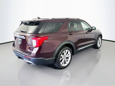 Used 2023 Ford Explorer Platinum w/ Technology Package AWD/4WD image 7