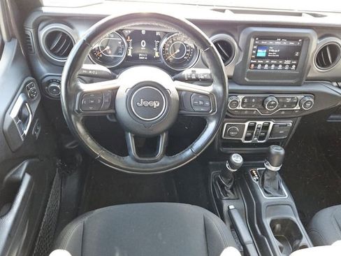 Used 2022 Jeep Wrangler Unlimited Sport S image 5