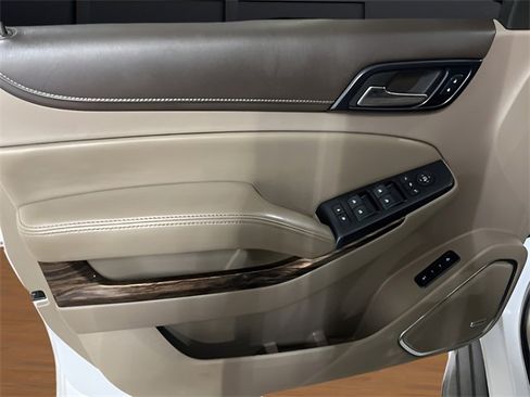 Used 2015 GMC Yukon SLT w/ Open Road Package image 12