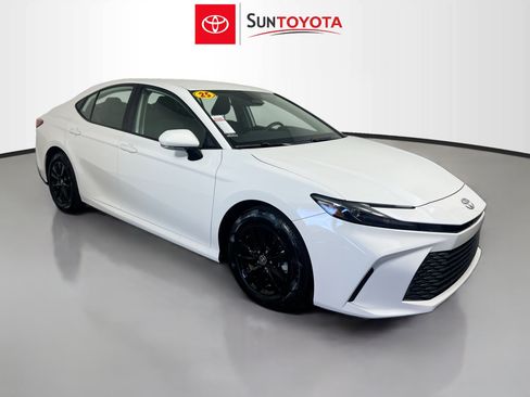 Used 2025 Toyota Camry LE FWD image 1