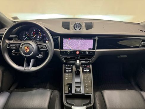 Certified 2026 Porsche Macan AWD/4WD image 15