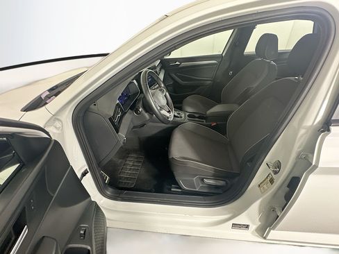 Used 2025 Volkswagen Jetta Sport FWD image 13