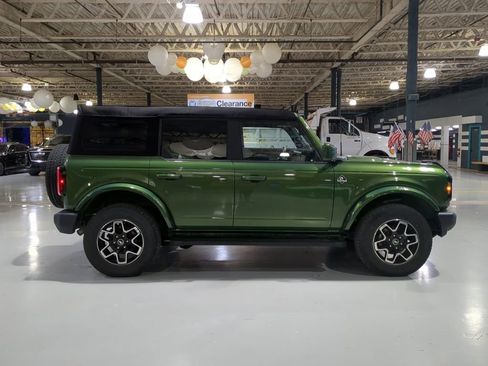 Used 2023 Ford Bronco Outer Banks AWD/4WD image 6