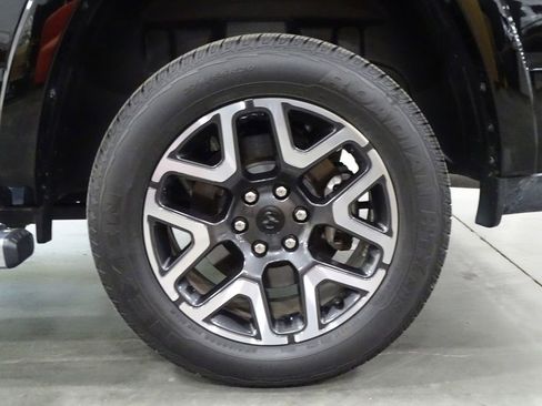 Used 2025 RAM 1500 Laramie image 44