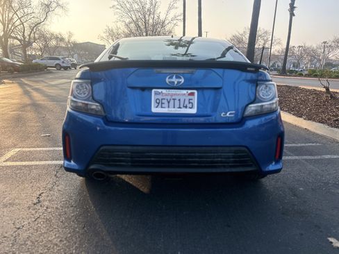 Used 2014 Scion tC image 5
