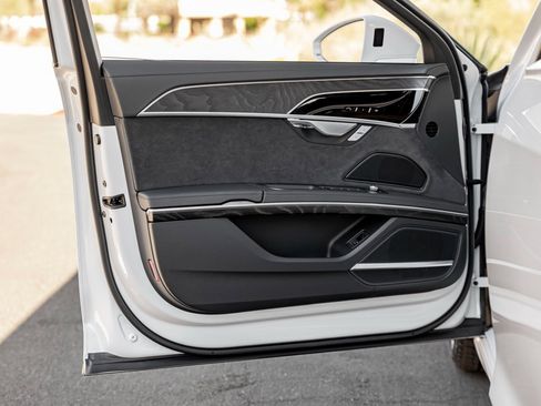 New 2025 Audi A8 L 3.0T image 11