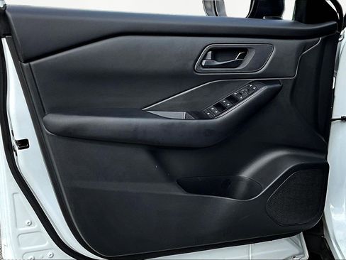 Certified 2024 Nissan Rogue S AWD/4WD image 19