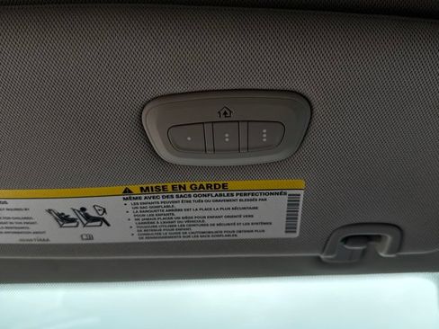 Used 2022 Chrysler Pacifica Touring-L FWD image 27