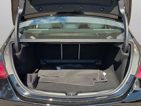 Used 2025 Mercedes-Benz C 300 Sedan image 29