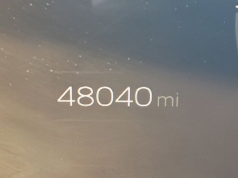 Used 2024 Toyota Prius LE image 2