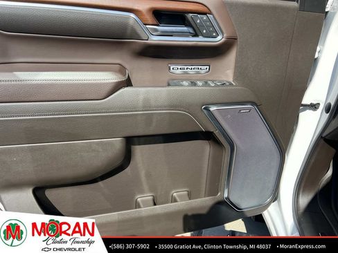 Certified 2023 GMC Sierra 1500 Denali w/ Denali Reserve Package AWD/4WD image 16