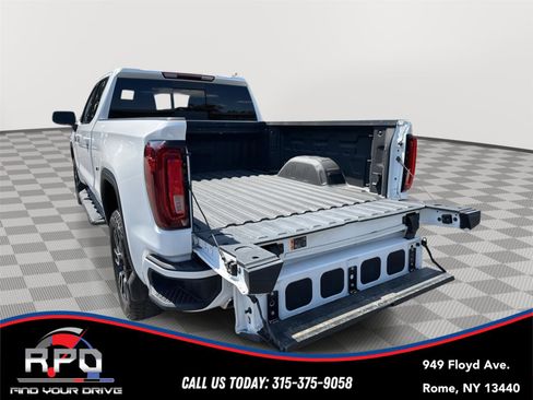 Used 2024 GMC Sierra 1500 AT4 w/ AT4 Preferred Package AWD/4WD image 35