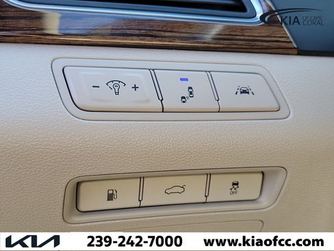 Used 2016 Hyundai Sonata Limited w/ Option Group 04 FWD image 25