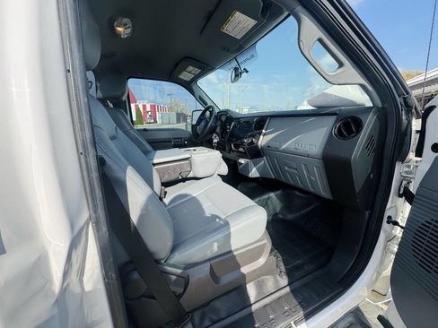 Used 2016 Ford F250 XL w/ Power Equipment Group image 11