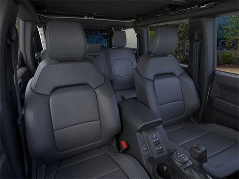 New 2025 Ford Bronco Outer Banks w/ Sasquatch Package image 10