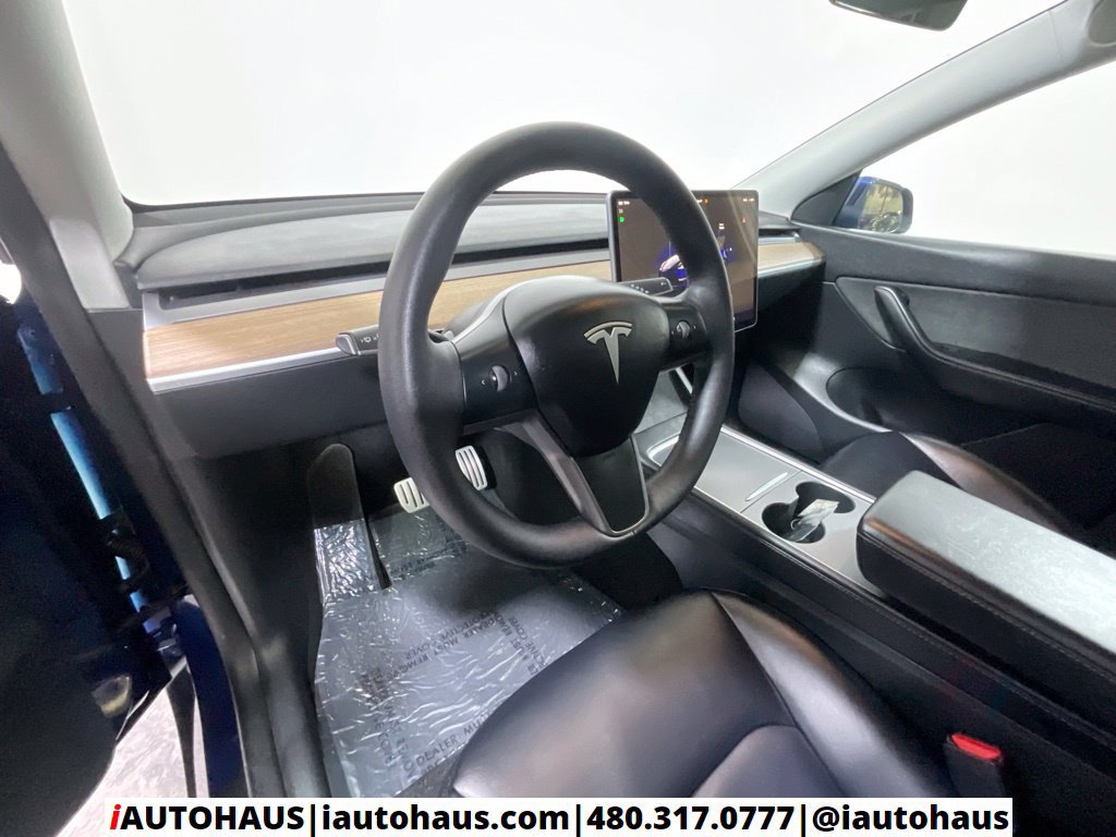 Used 2022 Tesla Model Y Performance AWD/4WD image 16