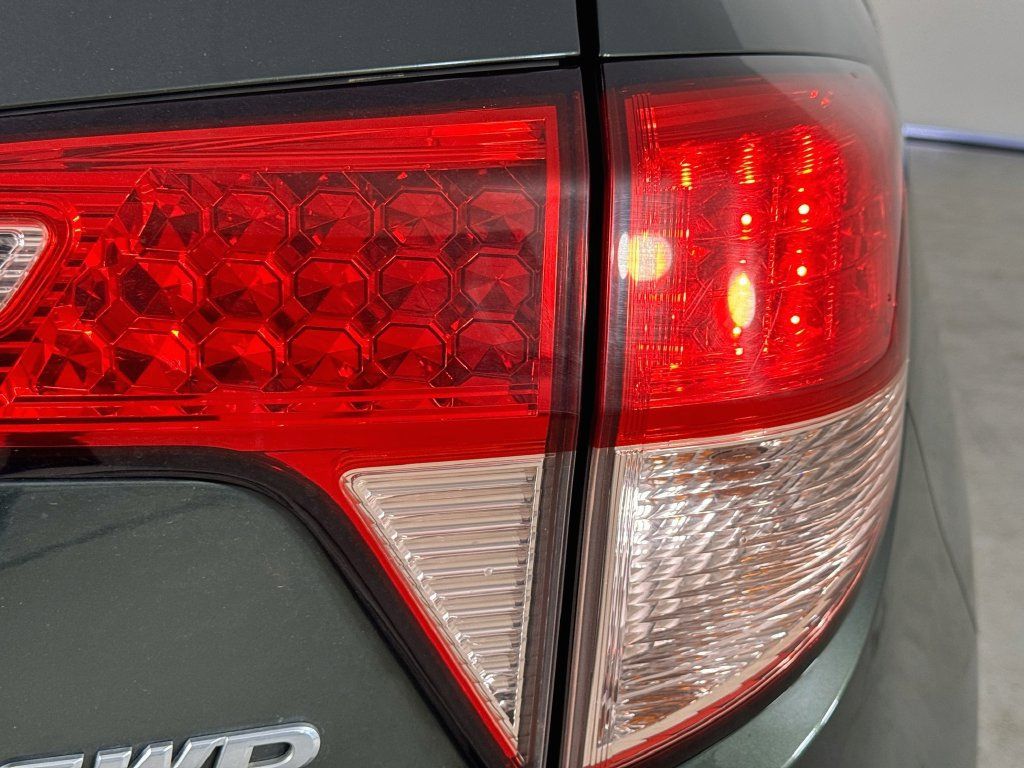 Used 2018 Honda HR-V LX image 32