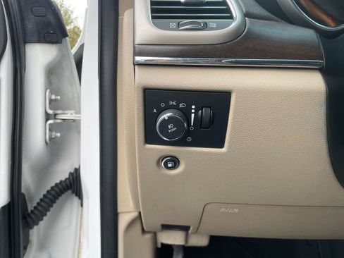 Used 2016 Jeep Grand Cherokee Limited AWD/4WD image 14