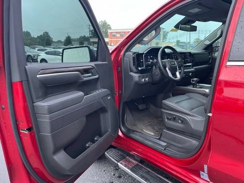 Used 2025 GMC Sierra 1500 SLT w/ SLT Premium Plus Package AWD/4WD image 4