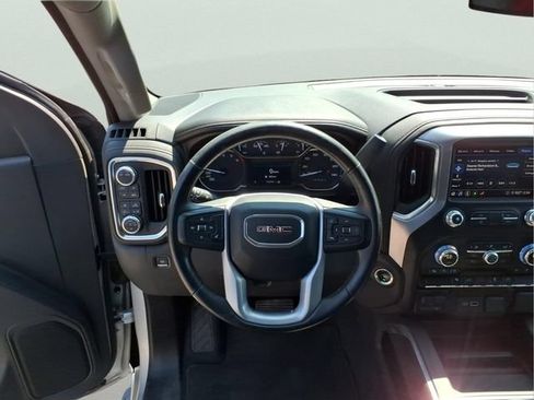 Used 2020 GMC Sierra 1500 SLT w/ SLT Premium Package AWD/4WD image 13