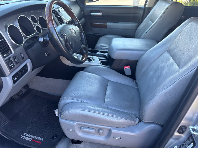 Used 2011 Toyota Tundra Limited w/ Platinum Pkg AWD/4WD image 27