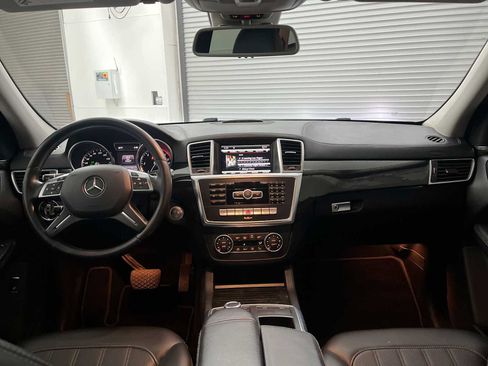 Used 2016 Mercedes-Benz GL 320 BlueTEC 4MATIC image 10