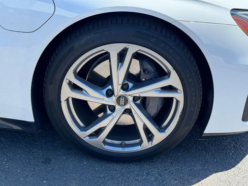 Used 2022 Audi e-tron GT Premium Plus image 9