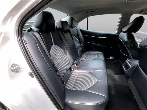 Used 2024 Toyota Camry SE FWD image 19